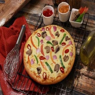 Korma Paneer Special Pizza-The Monster (serves 12, 61 Cm)