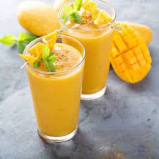 Vanilla With Mango/apple/pappaya Milkshake